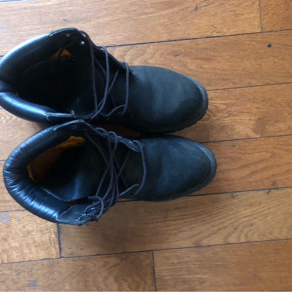 Black Timberlands - image 2